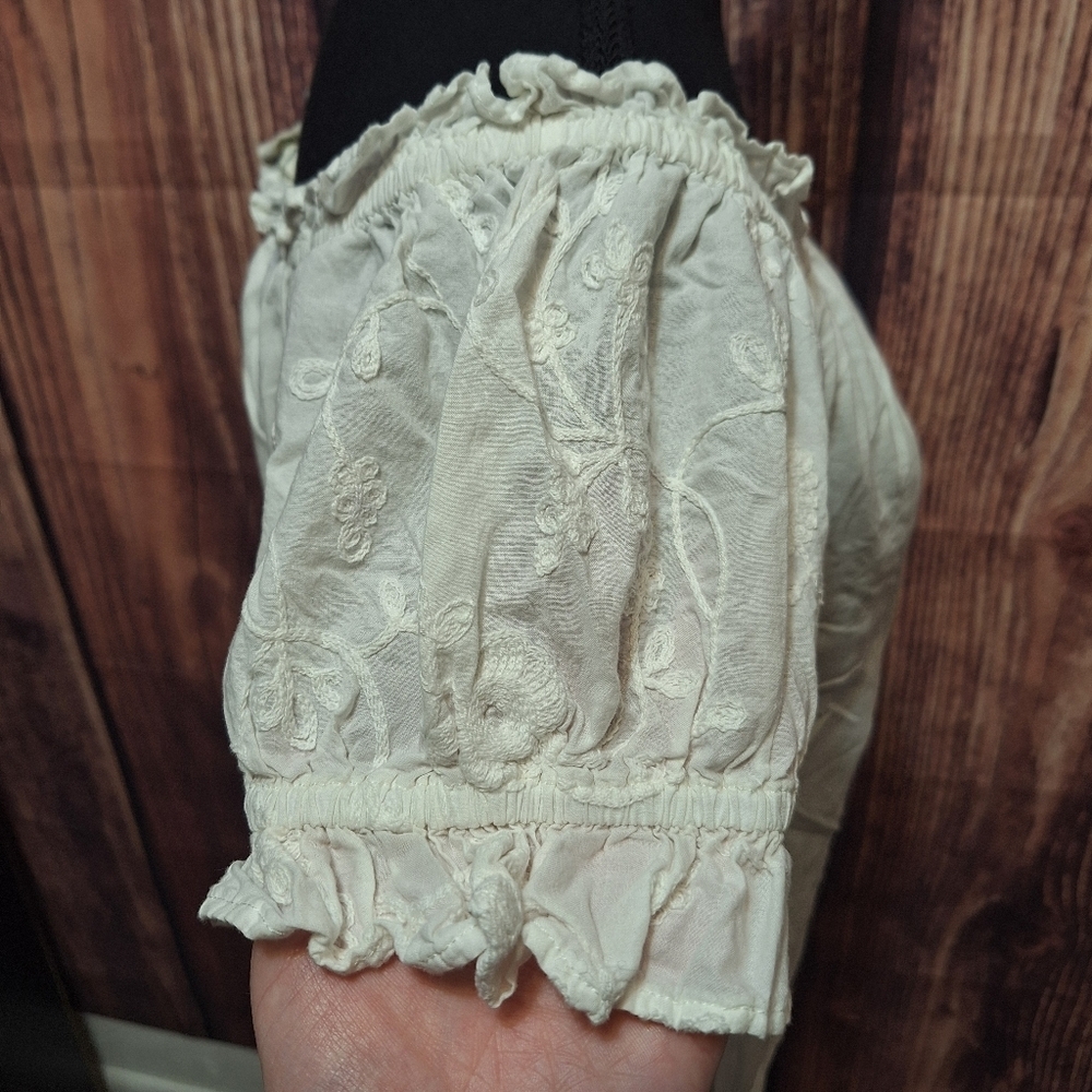 One September Embroided Puff Sleeves Cottage Core Blouse Womens Size Small! - Picture 3 of 7